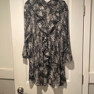 Dress Allison Taylor. .good fit to the figure.